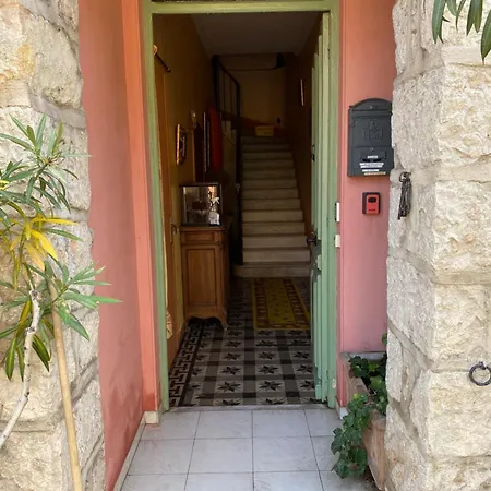 Villa-gaby Entiere Et Piscine 빌라