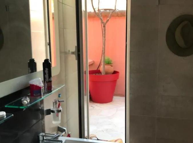 Villa-gaby Entiere Et Piscine * マントン